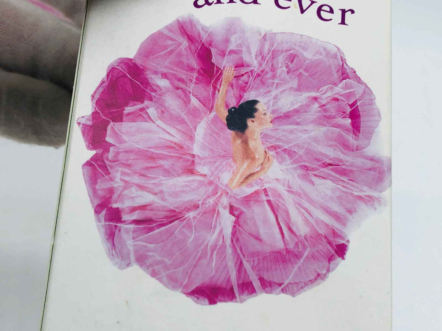 Dior Forever And Ever profumo con flacone elegante e design floreale in tonalità rosa