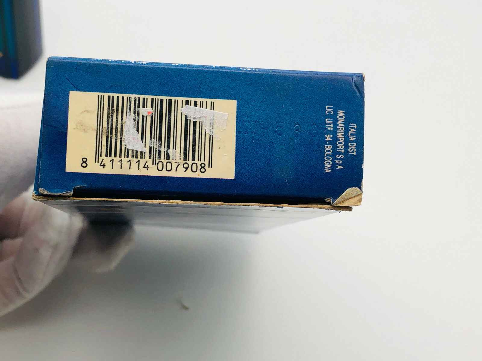 Scatola del profumo Topolino Disney Captain Vintage con design elegante e colori vivaci