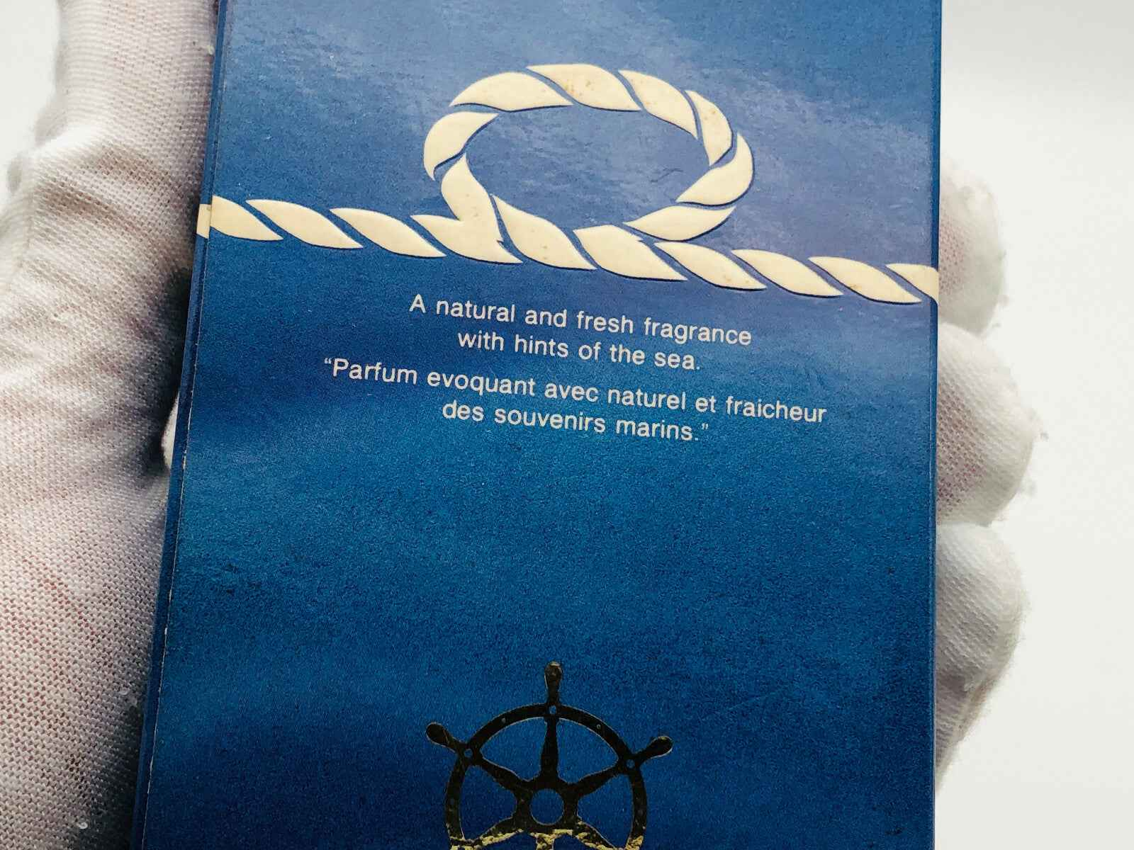 Profumo Topolino Disney Captain Vintage con fragranza fresca e note marine in confezione elegante