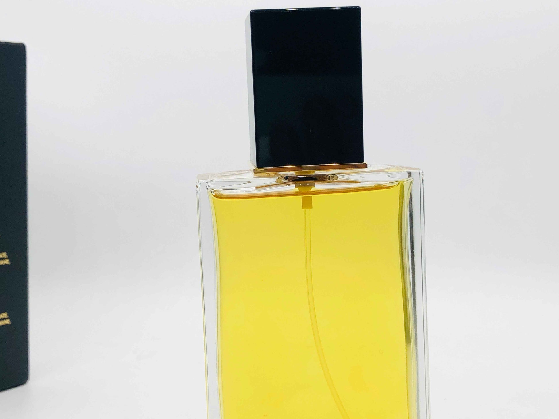 Profumo Dolce E Gabbana Sicily in eleganti flaconi con uno stile sofisticato e raffinato
