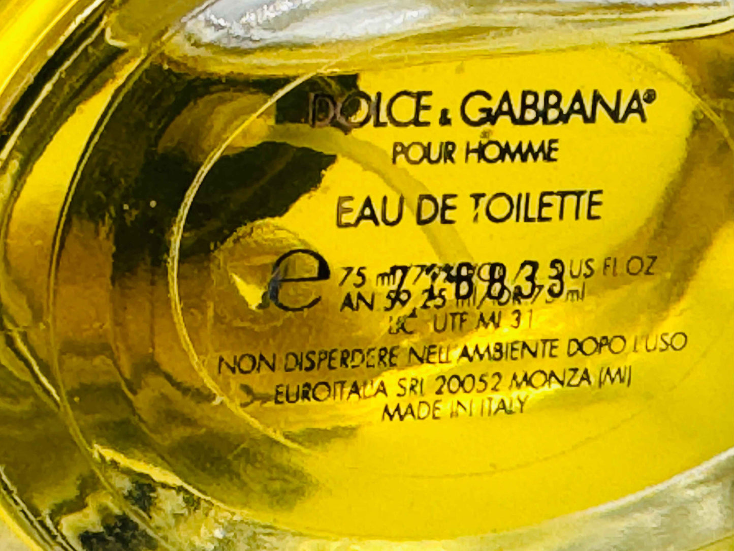 Flacone di Profumo Dolce & Gabbana Pour Homme da 75 ml con design elegante e dettagli dorati