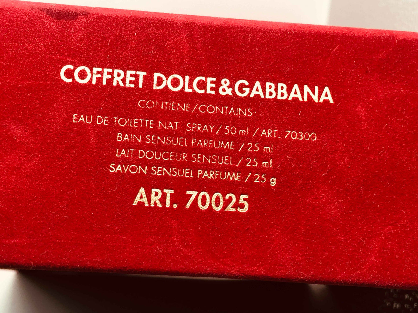 Coffret Dolce & Gabbana con Eau de Toilette e sapone, ideale per gli amanti del profumo Dolce & Gabbana Red Vintage