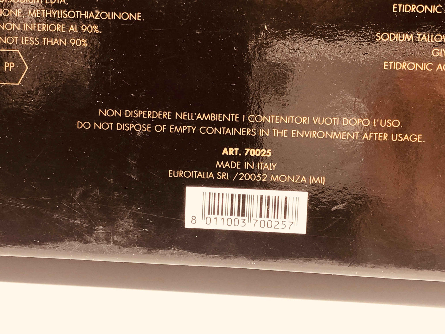 Scatola del profumo Dolce & Gabbana Red Vintage con dettagli del prodotto in italiano e codice a barre