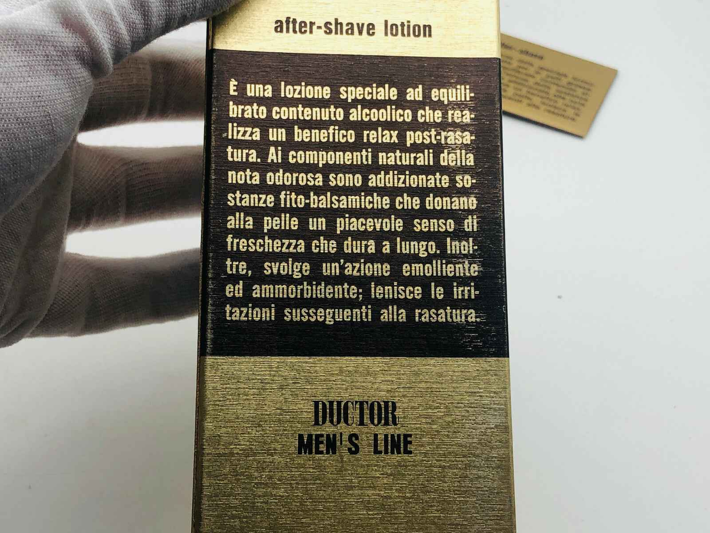 Lozione dopobarba Ductor Pour Homme in confezione elegante per pelle fresca e idratata dopo la rasatura