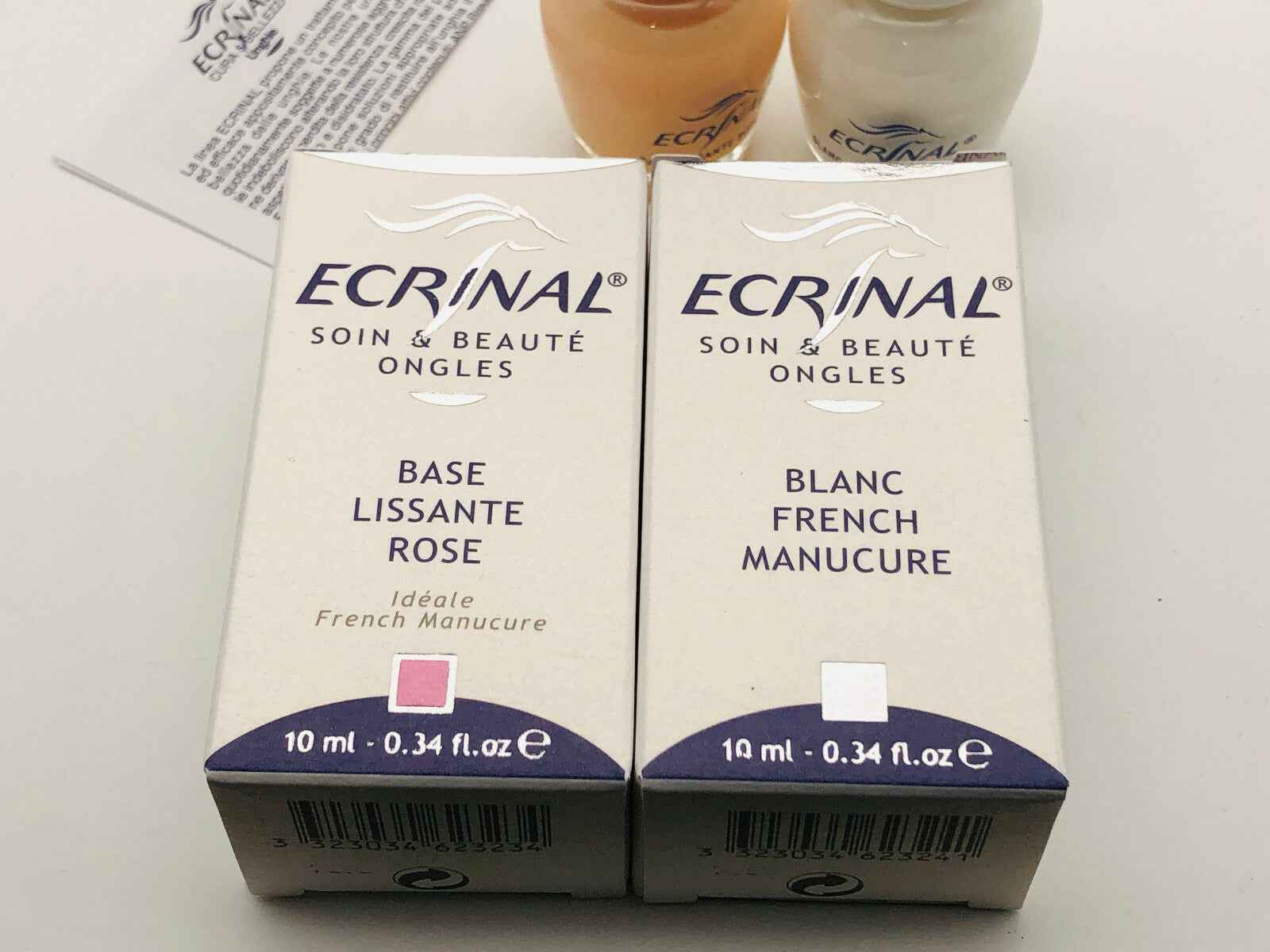 Ecrinal Kit French Manicure contenente basi e smalti per una manicure elegante e duratura