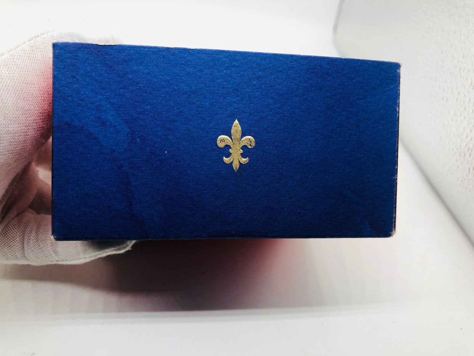 Scatola blu vintage di Enrico Coveri Firenze con motivo floreale dorato