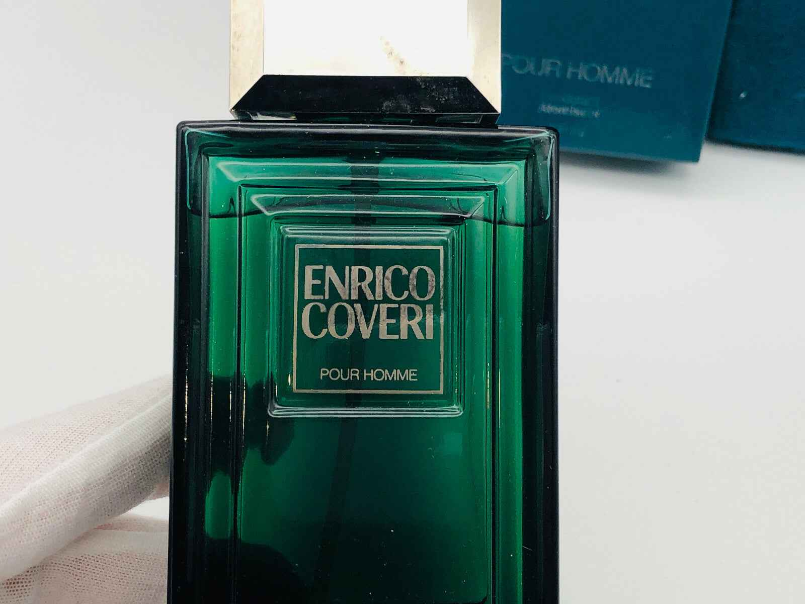 Profumo Enrico Coveri Pour Homme Vintage con bottiglia verde elegante per uomini raffinati