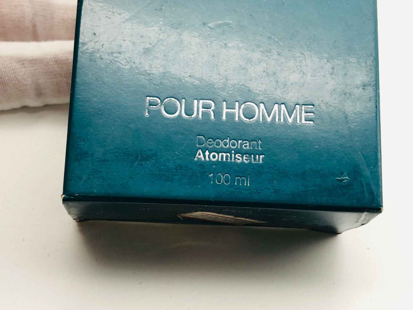 Confezione di deodorante Enrico Coveri Pour Homme Vintage da 100 ml con design elegante