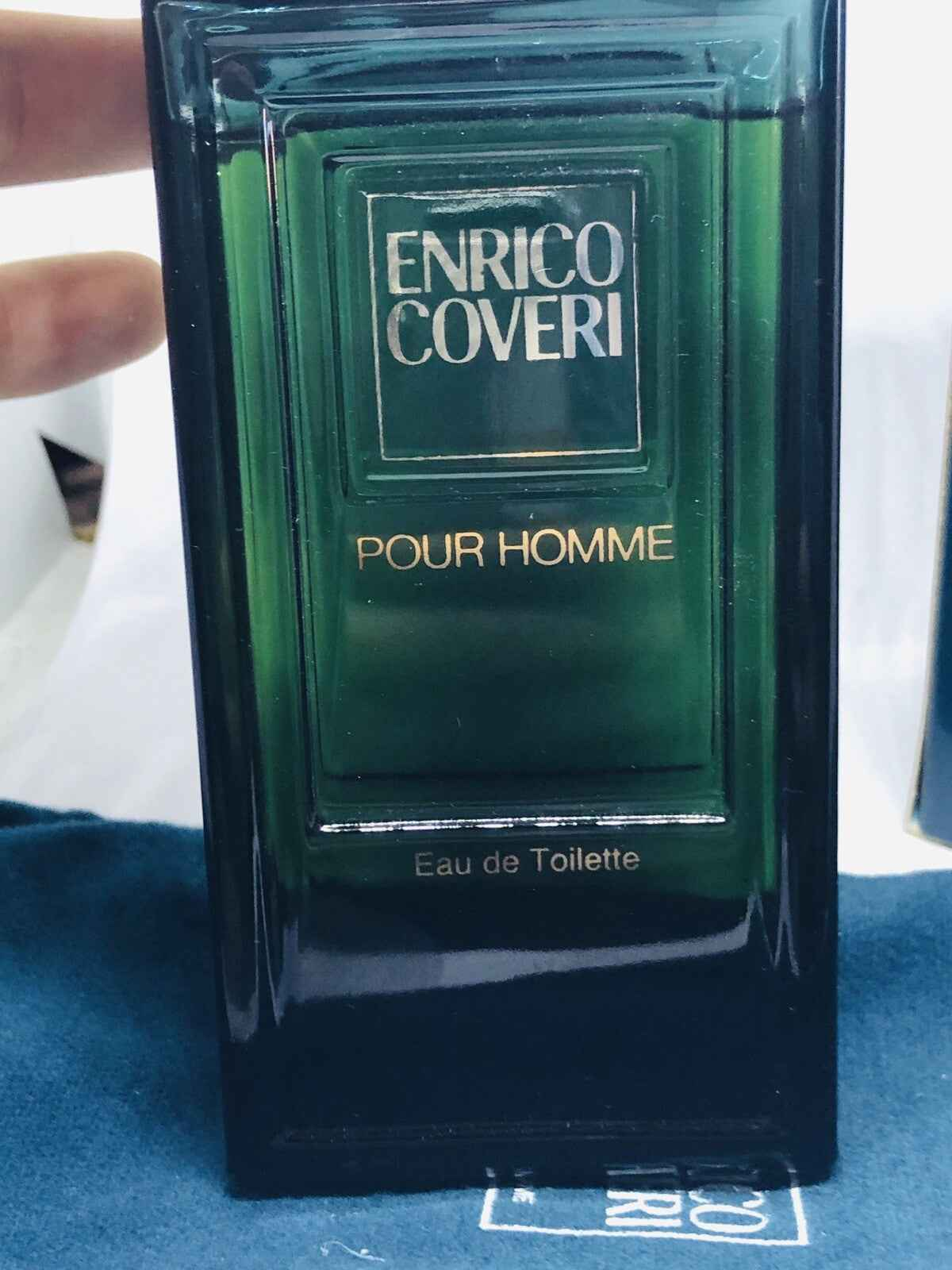 Profumo Enrico Coveri Pour Homme in bottiglia verde elegante, Eau de Toilette per uomo