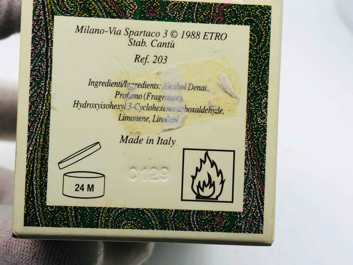 Scatola del profumo Etro Musk Vintage con ingredienti e dettagli sulla fabbricazione in Italia