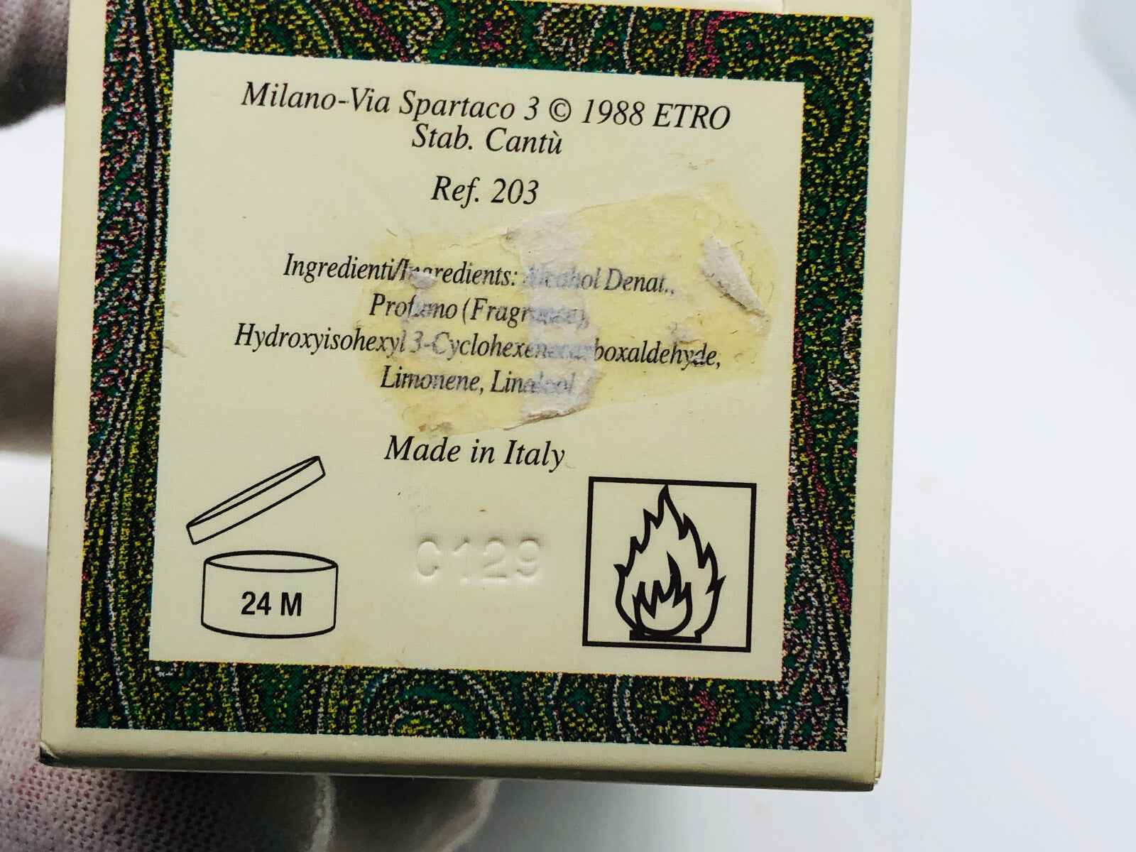 Scatola del profumo Etro Musk Vintage con ingredienti e dettagli sulla fabbricazione in Italia