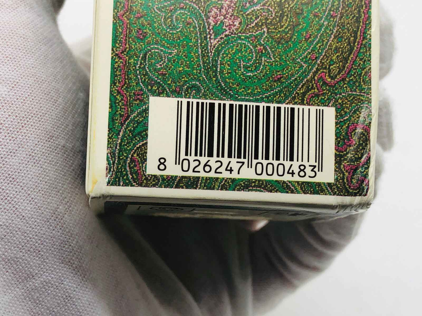 Scatola con codice a barre di Etro Royal Pavillon Vintage con design paisley colorato
