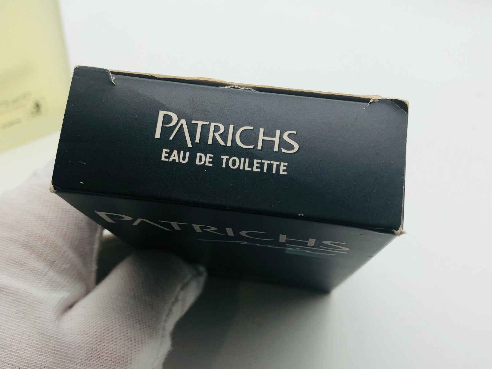 Scatola di profumo Fabergé Patrichs Noir Vintage Eau de Toilette in elegante confezione nera