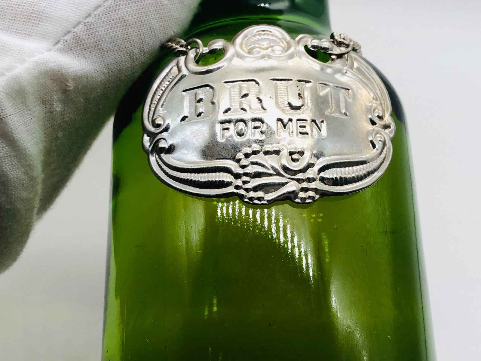 Bottiglia di profumo Brut Faberge Vintage con etichetta elegante per uomini