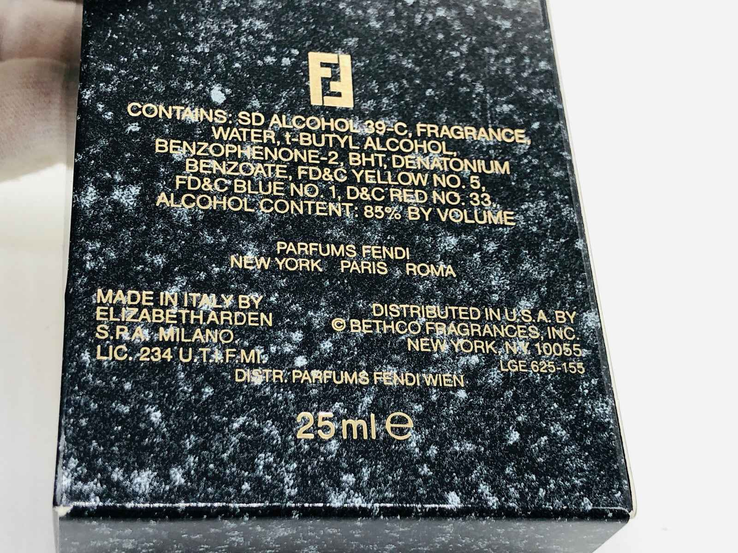 Confezione di Fendi Uomo Profumo Vintage con dettagli di ingredienti e volume di 25 ml