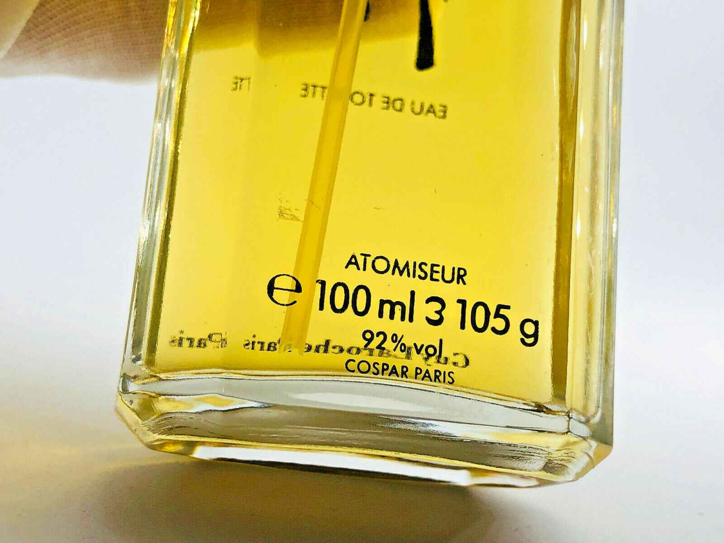 Flacone di Profumo Fidji Guy Laroche Vintage da 100 ml con spruzzatore elegante