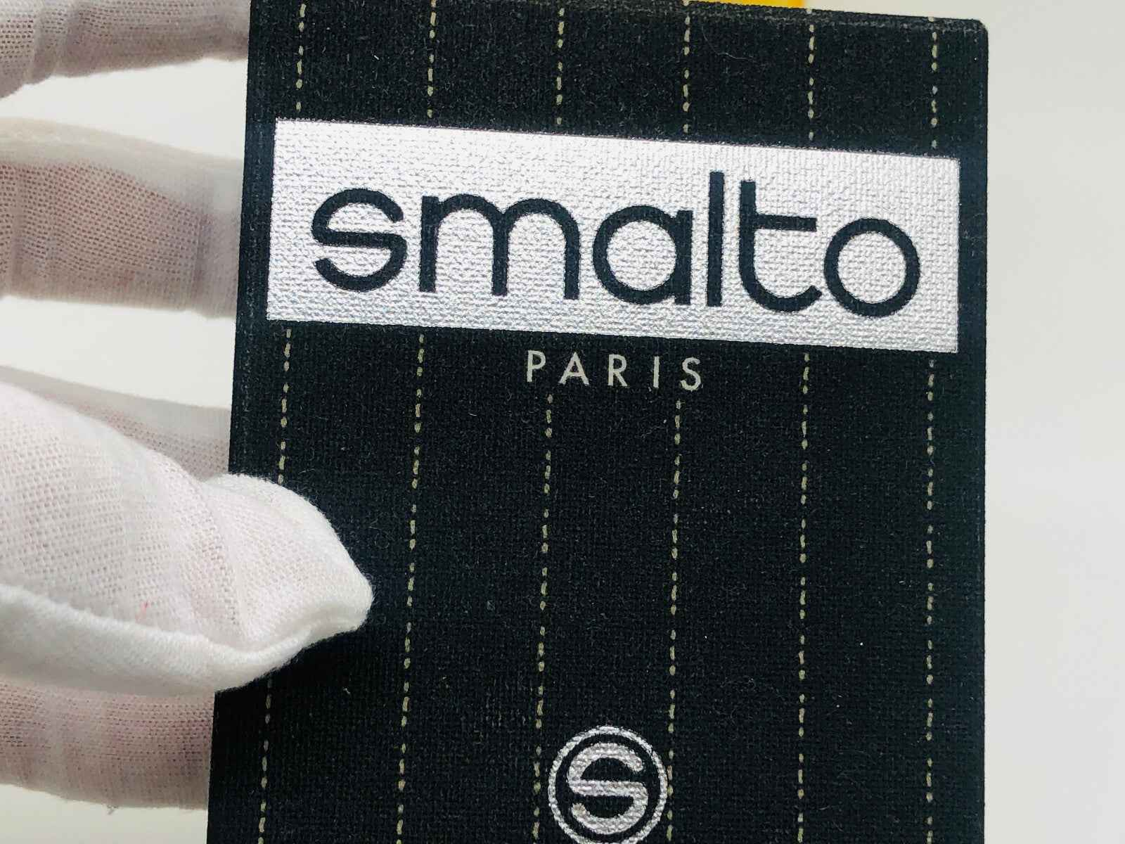 Scatola di Profumo Francesco Smalto Vintage con design elegante e logo distintivo