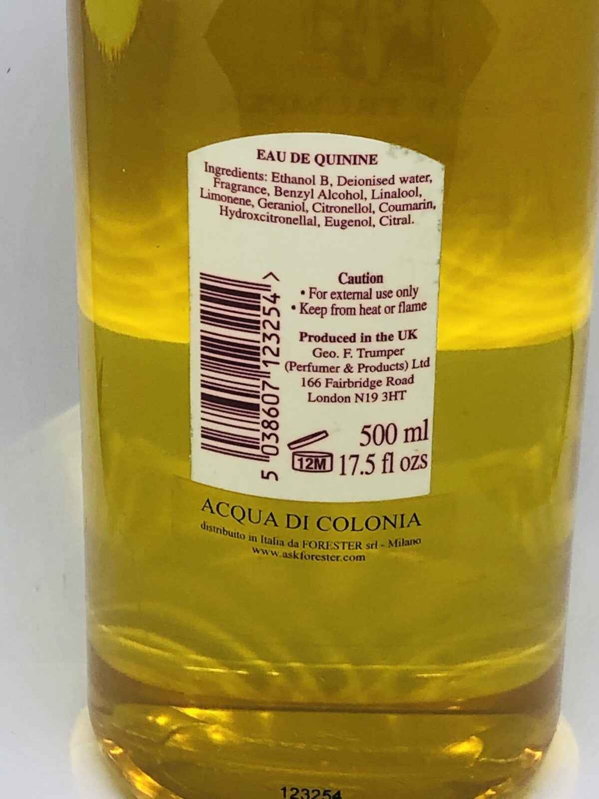 Bottiglia di Acqua di Colonia Geo F Trumper da 500 ml con ingredienti e avvertenze sul retro
