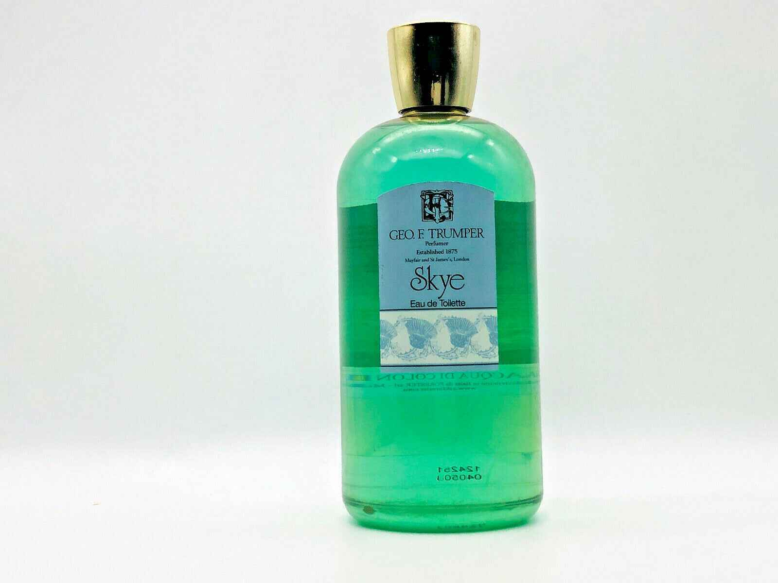 Profumo Geo F Trumper Skye in bottiglia trasparente verde per un'esperienza fresca e raffinata