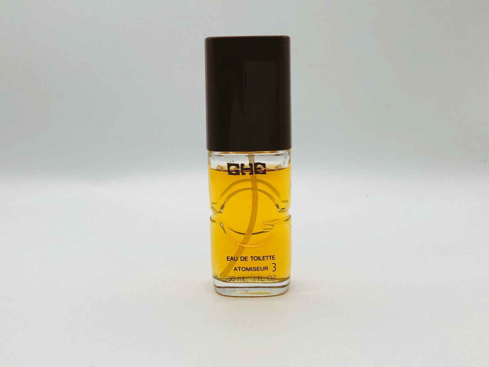 Profumo Gherardini Ghe Vintage in flacone elegante da 30ml, ideale per un tocco di classe quotidiano