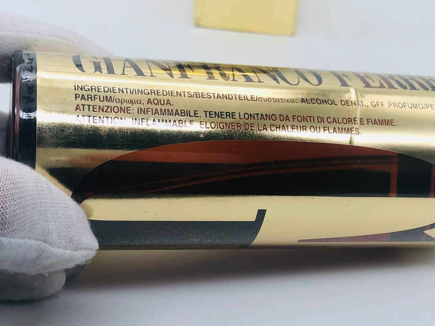 Flacone di profumo Gff Uomo Vintage di FERRE con ingredienti e avvertenze sul retro