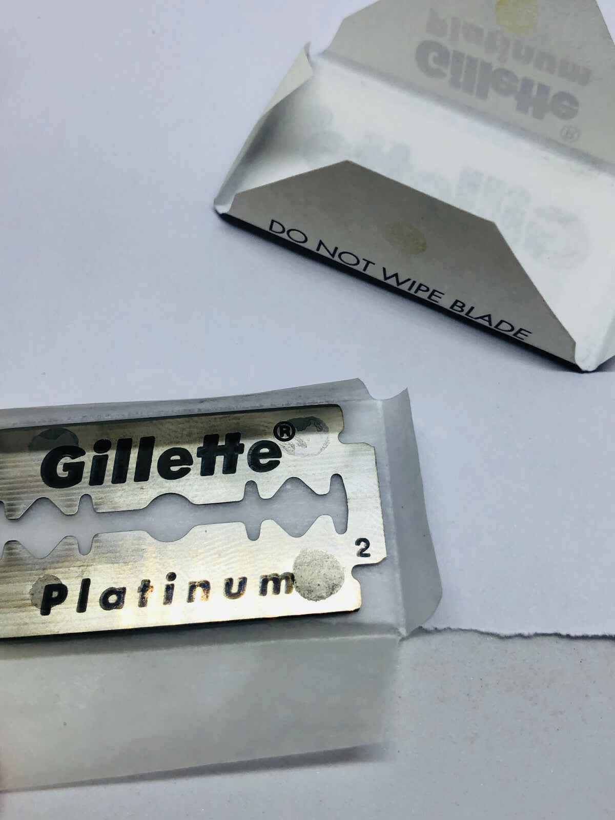 Lamette Gillette Platinum con confezione, ideale per una rasatura precisa e confortevole