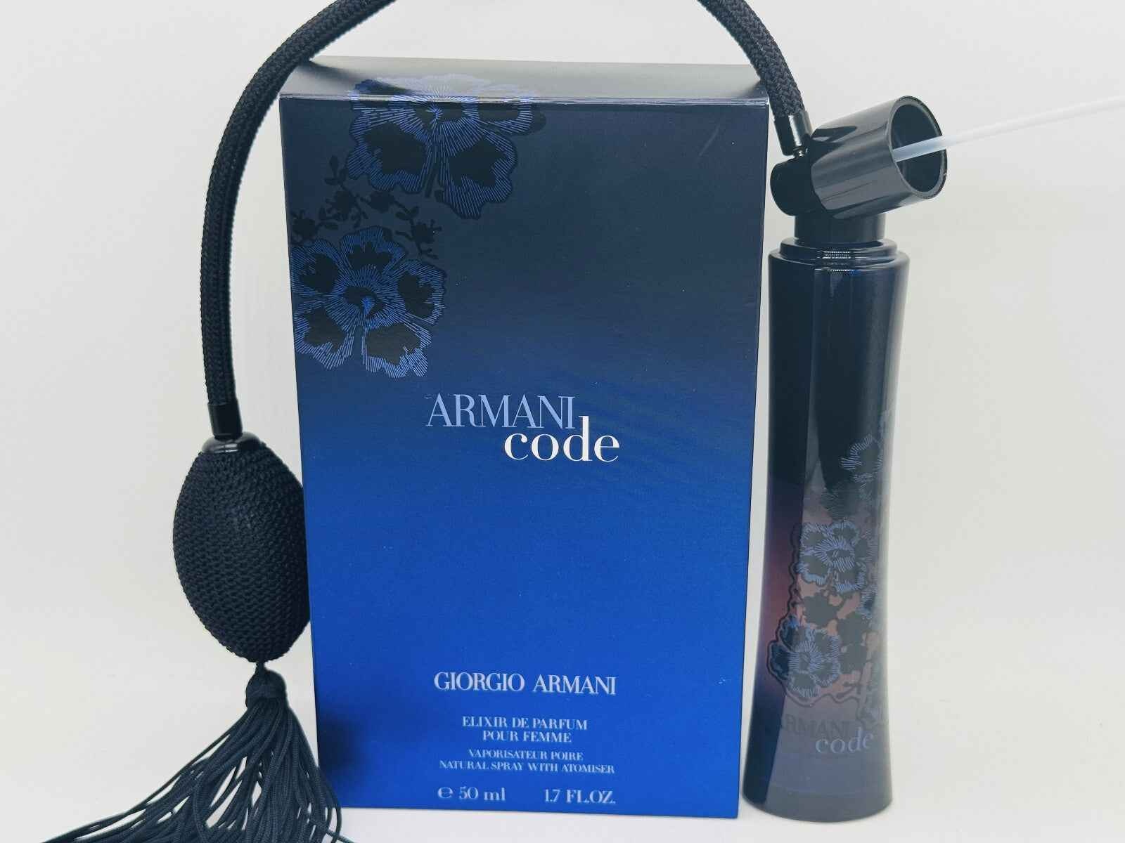 Profumo Armani Code Elixir di Giorgio Armani in flacone elegante con applicatore a pompa