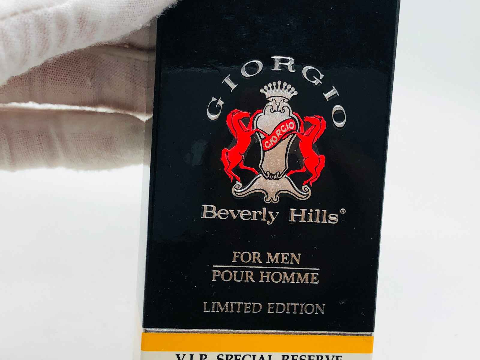 Profumo Giorgio Beverly Hills Homme in edizione limitata con design elegante e distintivo