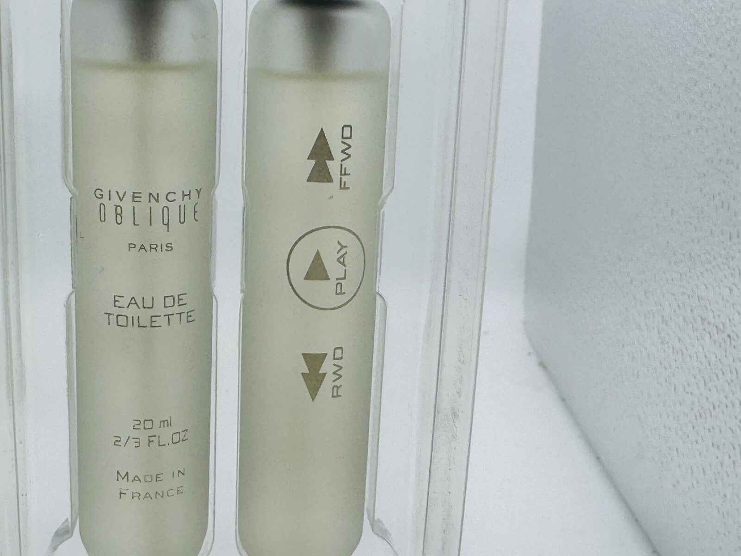 Set di profumo Givenchy Oblique in confezione con due flaconi da 20 ml di Eau de Toilette