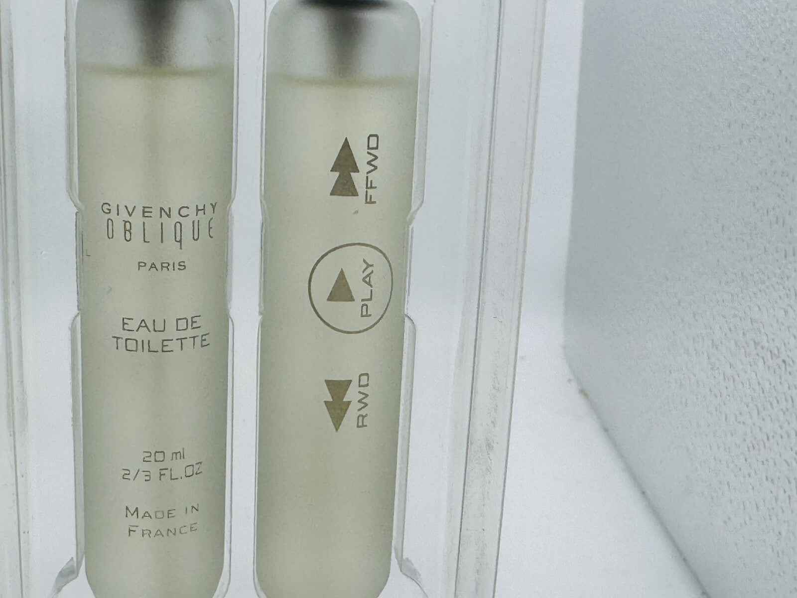 Set di profumo Givenchy Oblique in confezione con due flaconi da 20 ml di Eau de Toilette