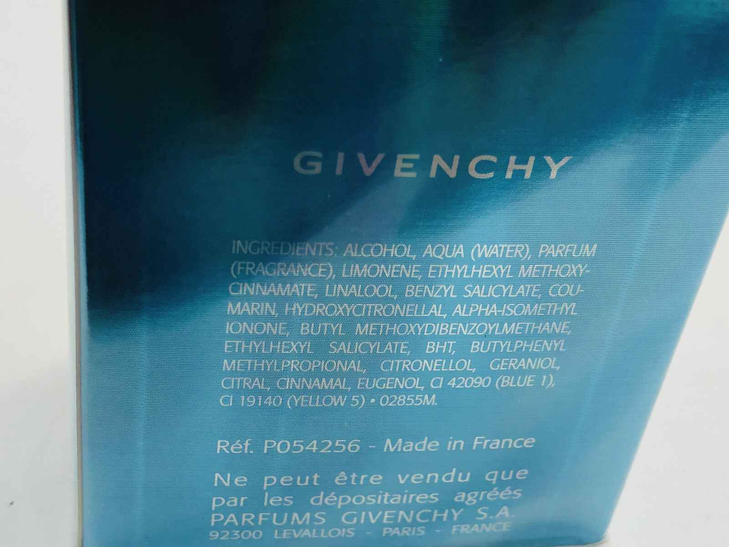 Confezione di Givenchy Very Irresistible Fresh Attitude con ingredienti e dettagli del prodotto