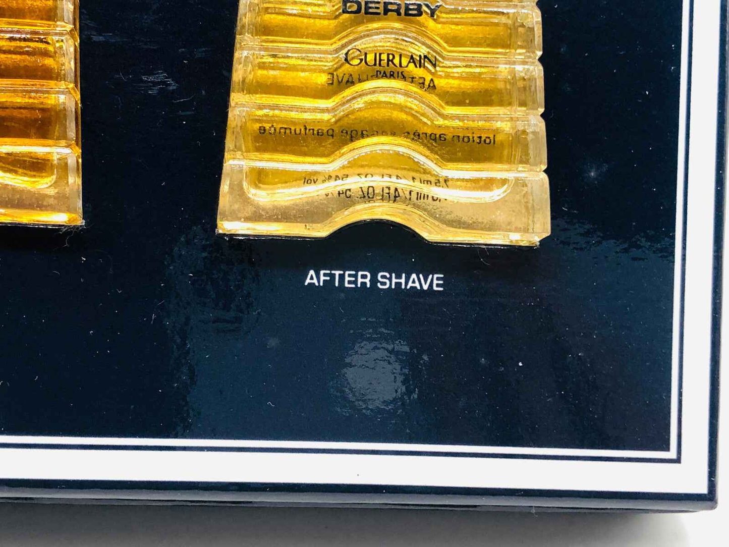 Flaconi di Dopobarba Derby Guerlain Vintage con eleganti dettagli dorati