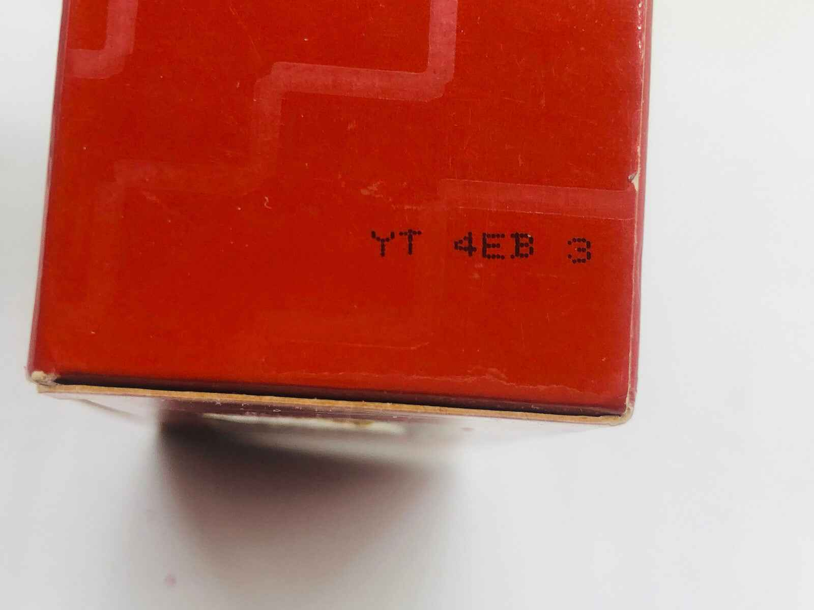 Scatola di Heritage Guerlain Vintage con dettagli stampati in rosso e oro per collezionisti