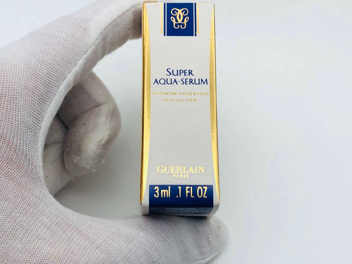 Confezione di Super Aqua-Serum di Guerlain da 3 ml per idratazione ottimale, instant Guerlain Vintage