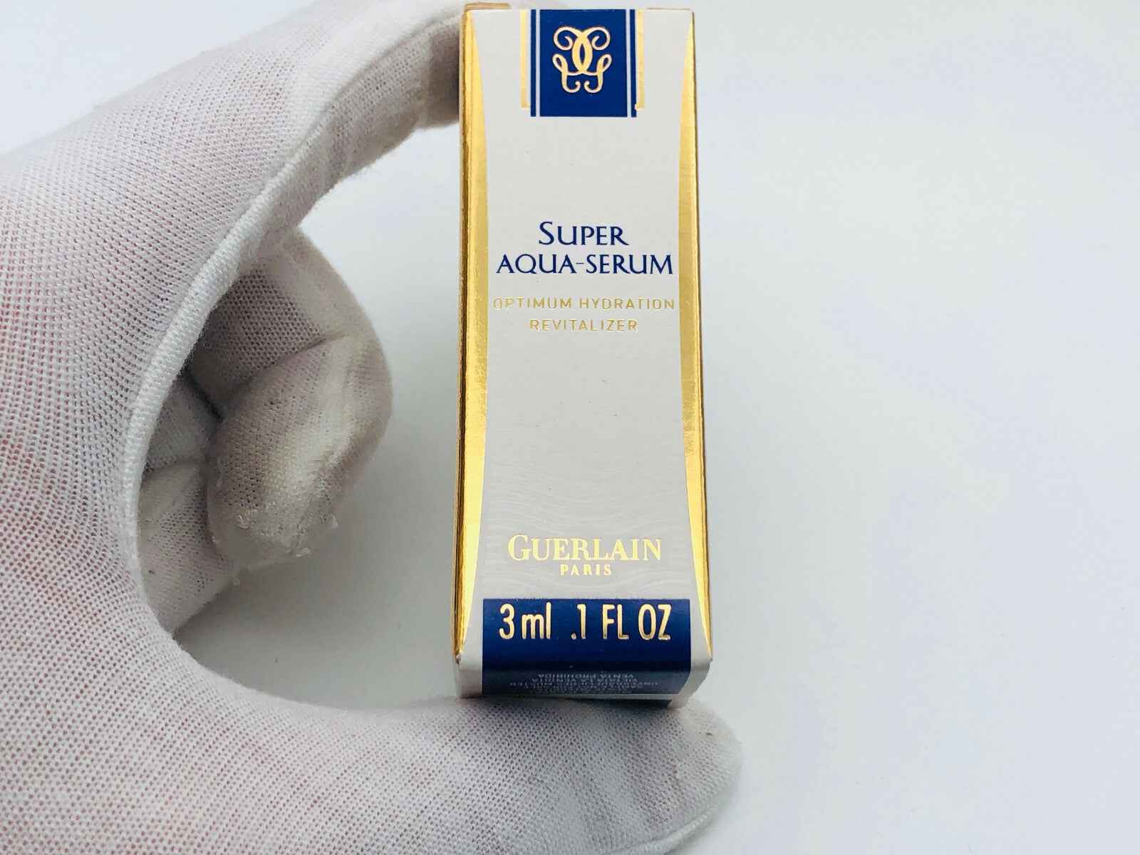 Confezione di Super Aqua-Serum di Guerlain da 3 ml per idratazione ottimale, instant Guerlain Vintage