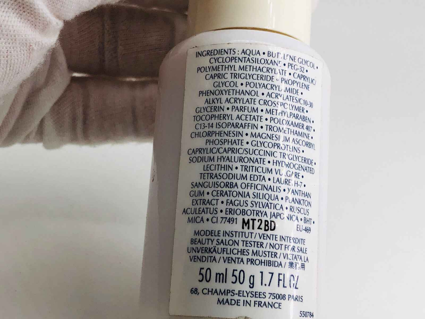 Flacone di siero Guerlain Issima Serum di 50 ml con ingredienti idratanti e antinvecchiamento