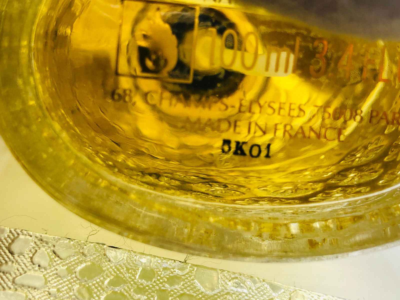 Bottiglia di Profumo Eau De Guerlain da 100ml, perfetta per purificare e ravvivare i sensi