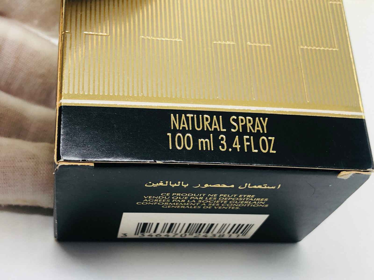 Confezione del profumo Eau De Guerlain da 100 ml con spray naturale e design elegante