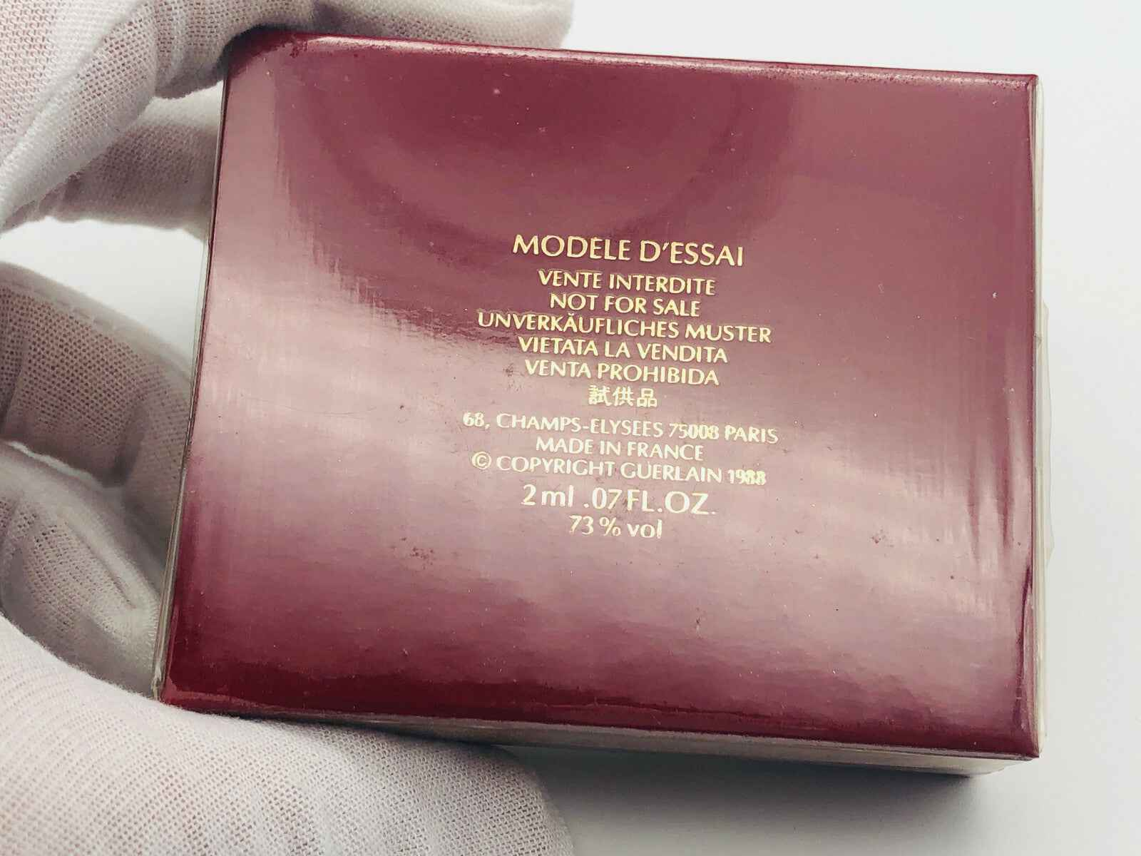 Guerlain Samsara Vintage confezione da 2 ml con etichetta in francese e dettagli di vendita