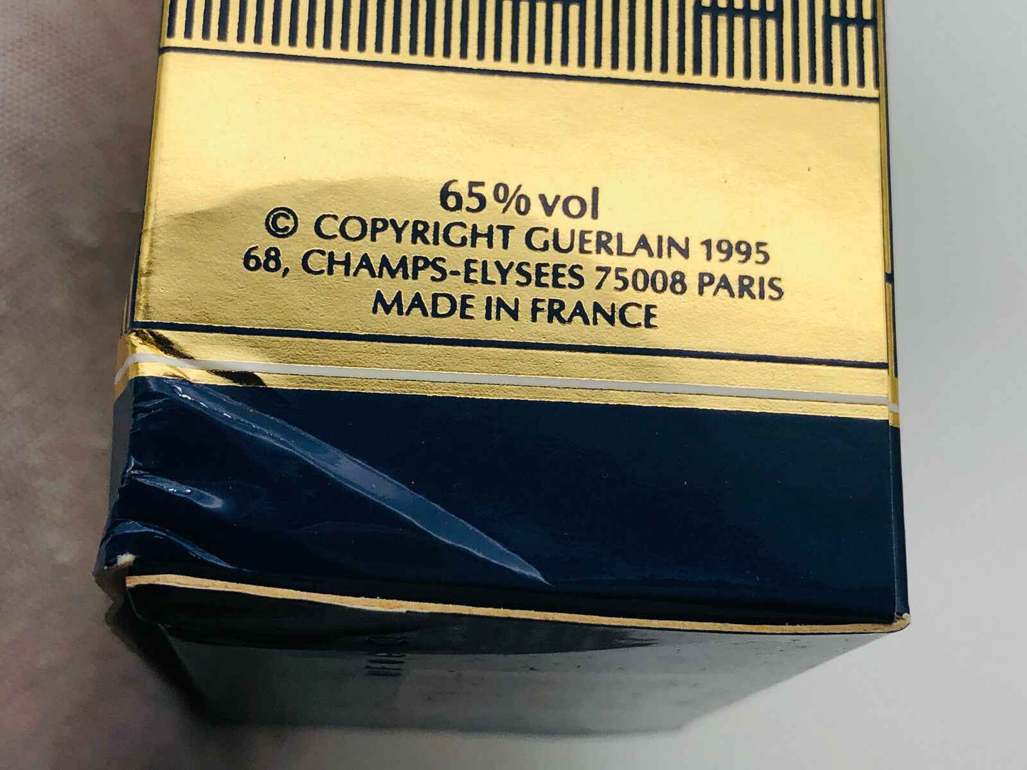 Confezione del profumo Guerlain Shalimar Vintage con dettagli di copyright e provenienza dalla Francia
