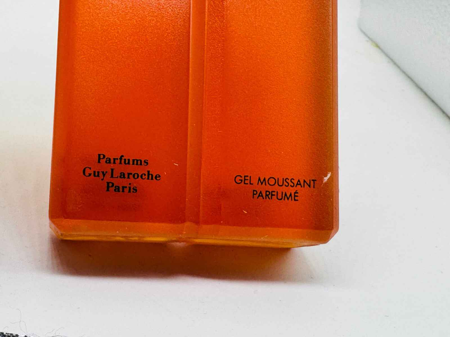 Gel Moussant Parfumé Guy Laroche Fidji Vintage in flacone arancione