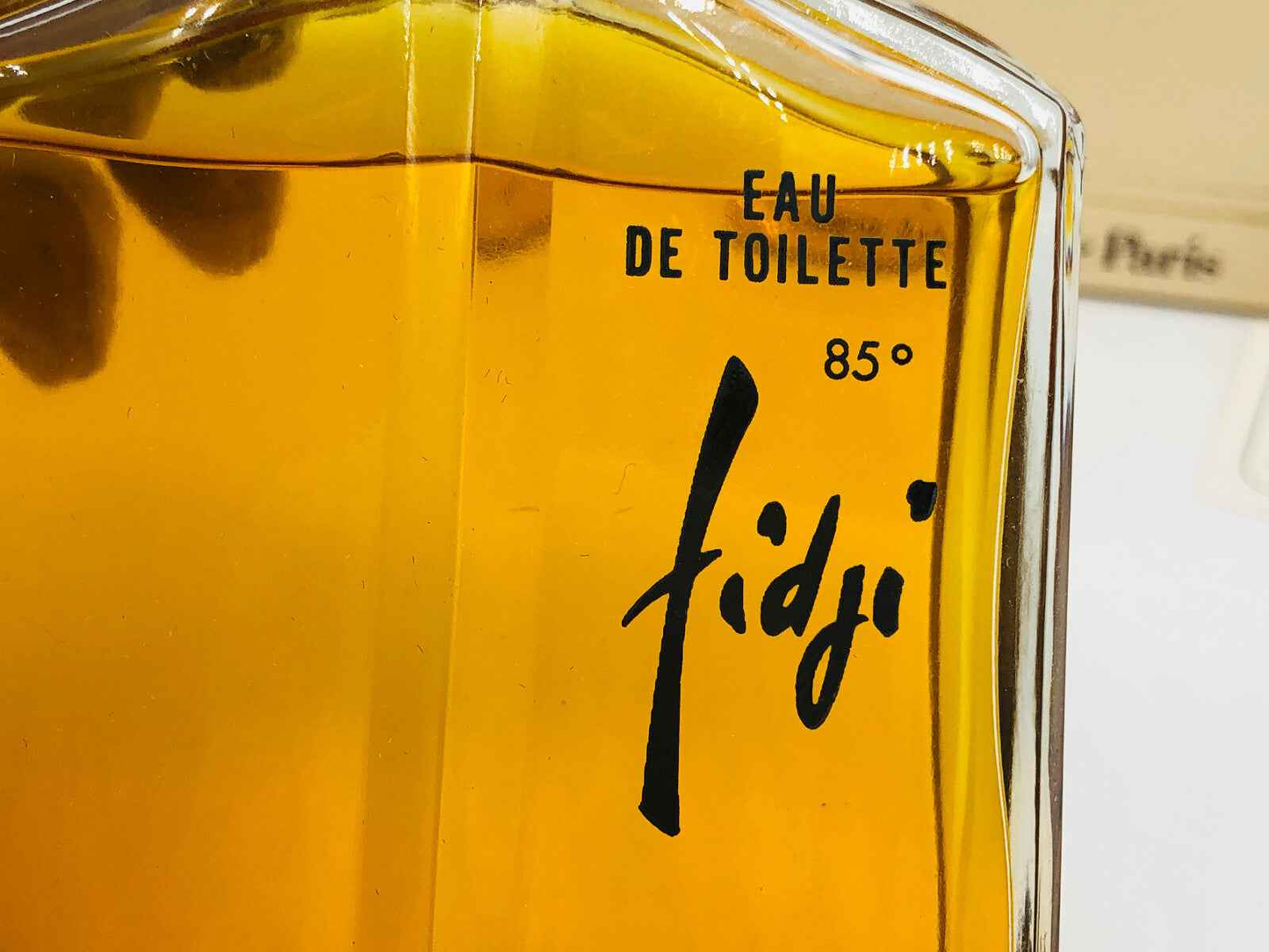 Flacone di profumo Guy Laroche Fidji Vintage con etichetta Eau de Toilette 85°