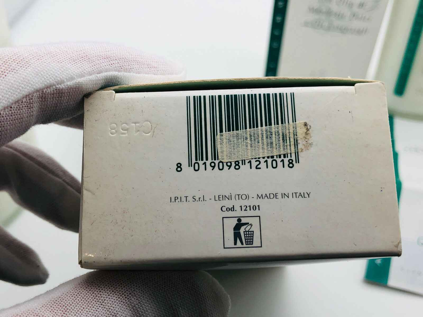 Hortus Fratris Latte Detergente in confezione con codice a barre, prodotto in Italia