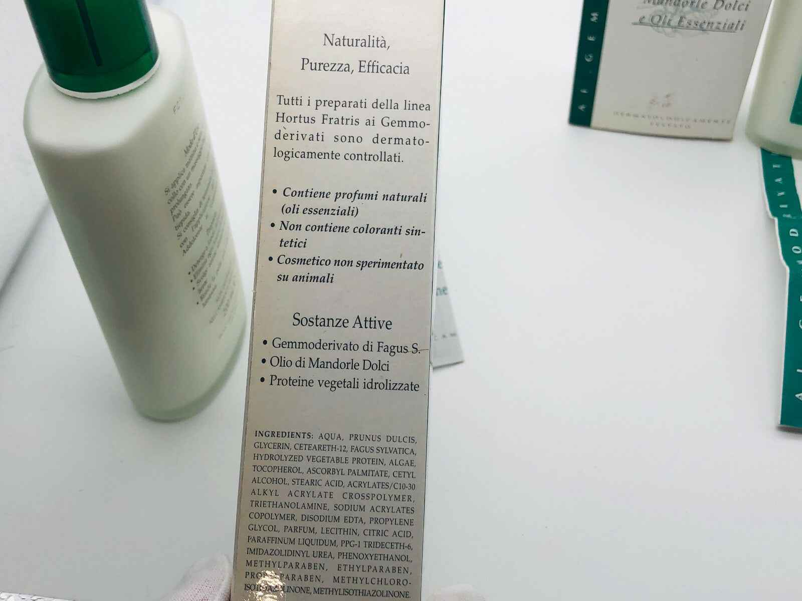 2X Latte detergente mandorle dolci HORTUS FRATRIS con oli essenziali 200 ml