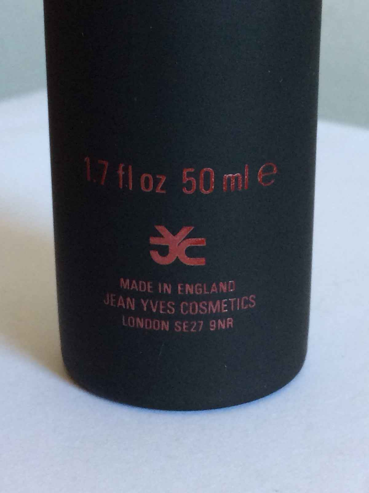 Flacone di profumo Jackie Jackson da 50 ml di Jean Yves Cosmetics, realizzato in Inghilterra