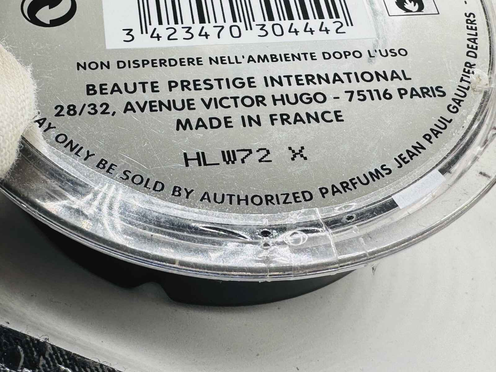 Flacone di profumo Jean Paul Gaultier Classique Vintage con etichetta e dettagli di produzione in Francia