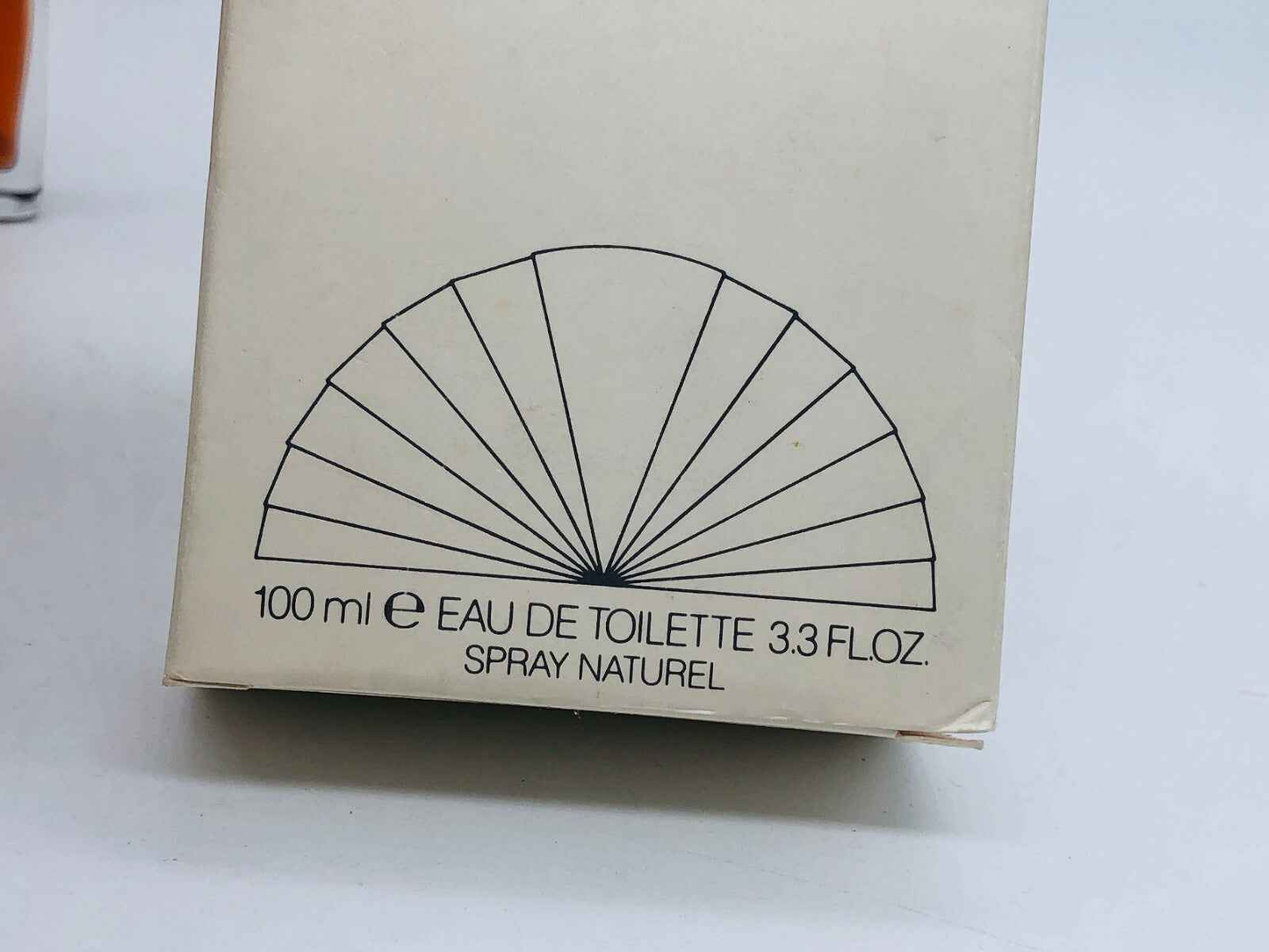 Scatola di Karl Lagerfeld Donna Vintage Eau de Toilette da 100 ml con design elegante