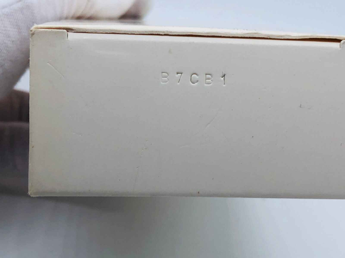 Scatola di Karl Lagerfeld Donna Vintage con codice B7CB1 per collezionisti di articoli di moda