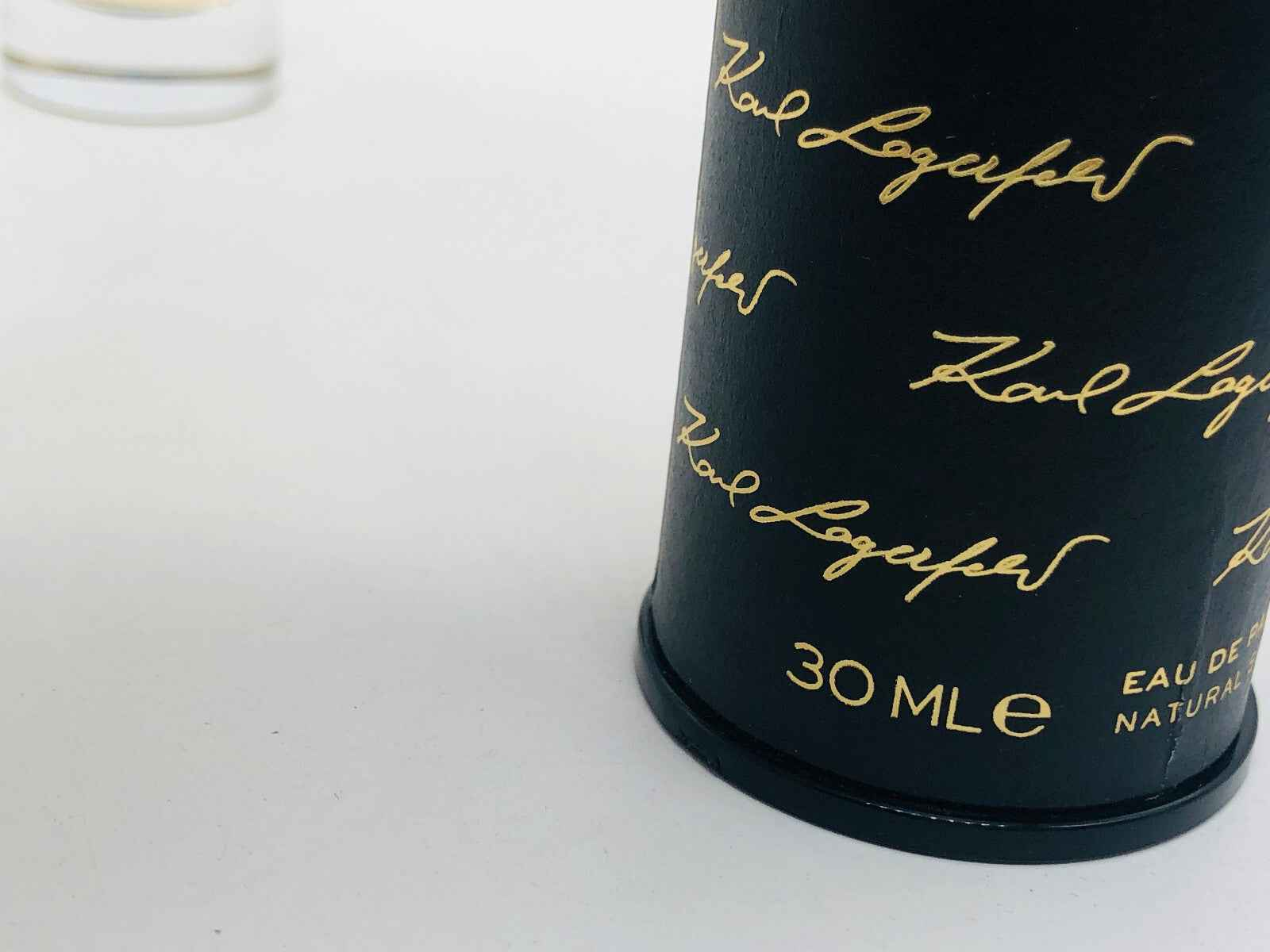 Flacone di profumo Karleidoscope Karl Lagerfeld in confezione elegante da 30 ml