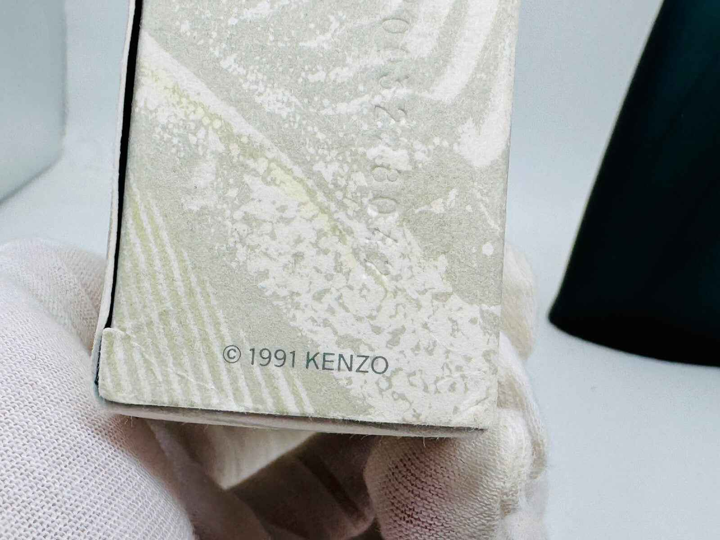 Confezione di Kenzo Pour Homme Vintage del 1991 con design classico e dettagli unici